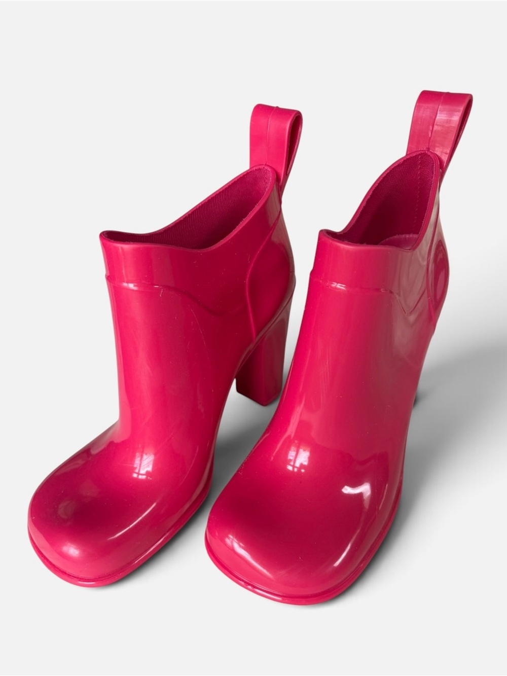 Bottega Veneta Shine Rubber Ankle Boots Violet Magenta Pink Size 37 Heels w/ Box